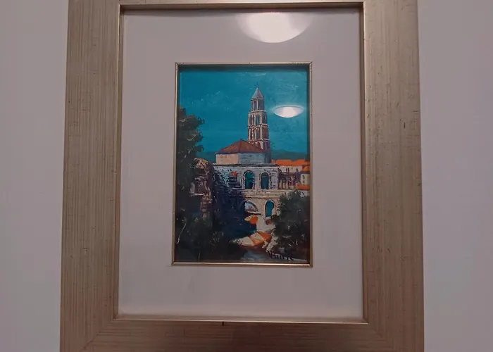 Sunshower And Apartment *