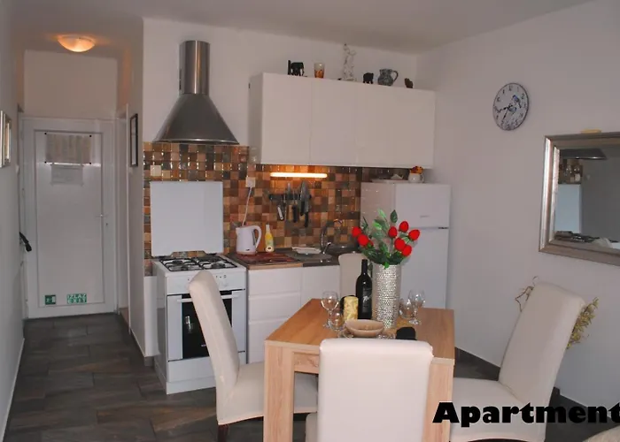 Sunshower And Apartment Split