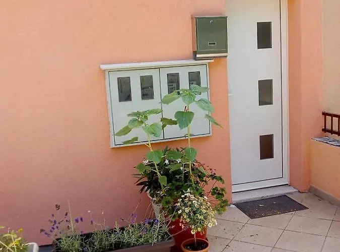 Sunshower And Apartman *