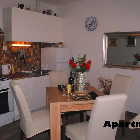 Apartman Sunshower And